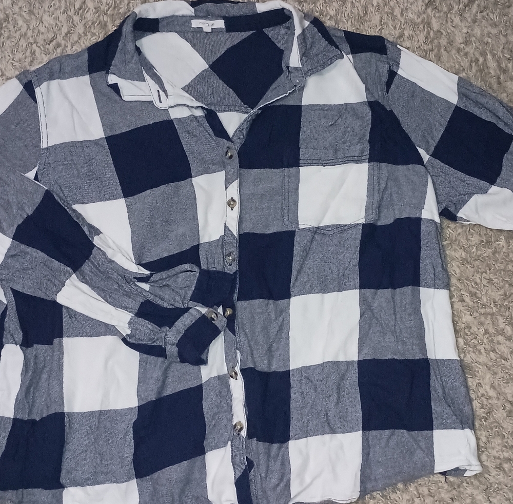 Maurices Button Up Shirt Size 2 Color Blue Gray Pockets October Fall Cold Warm